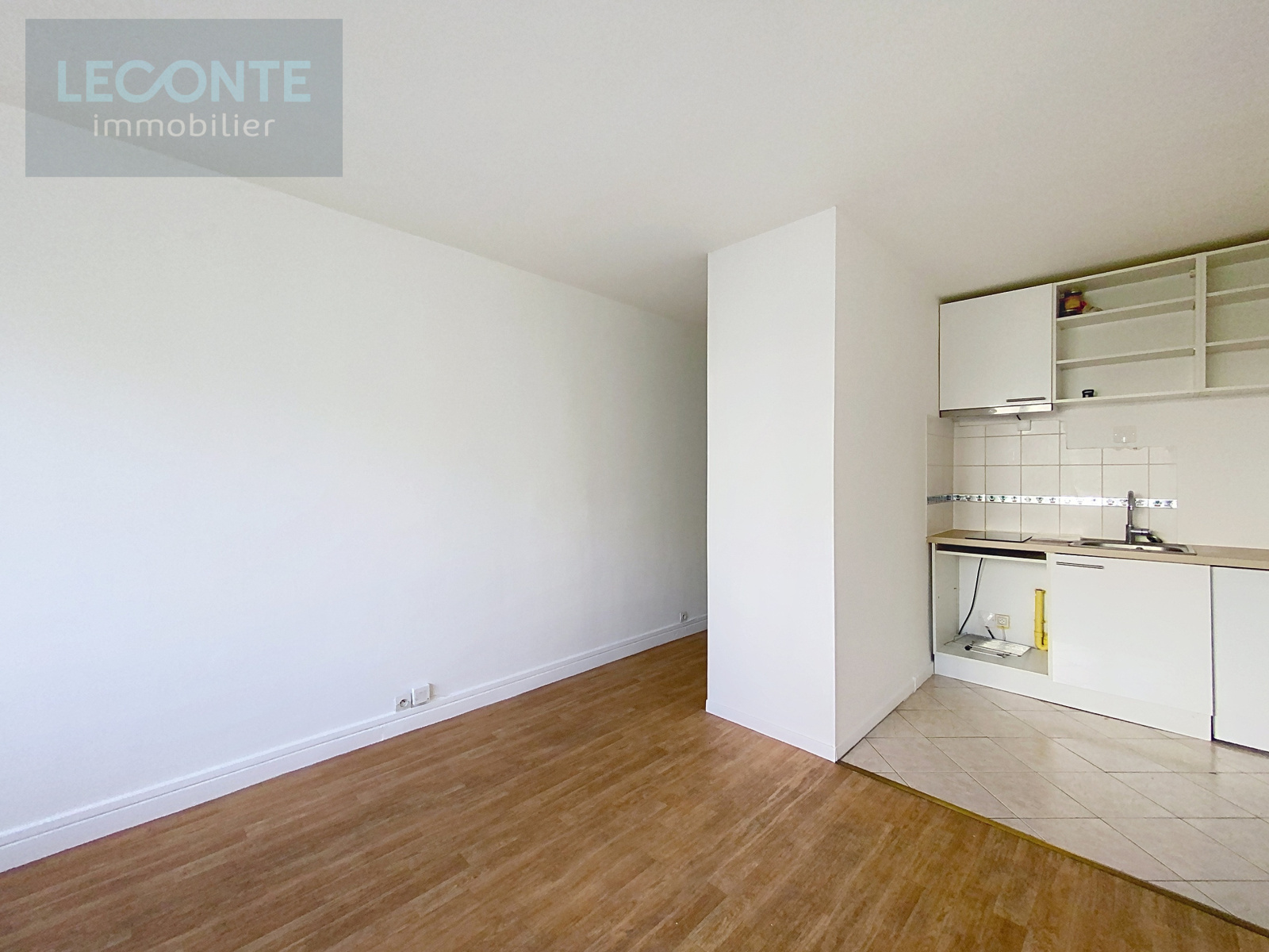 Image_4, Studio, Paris, ref :L10007379