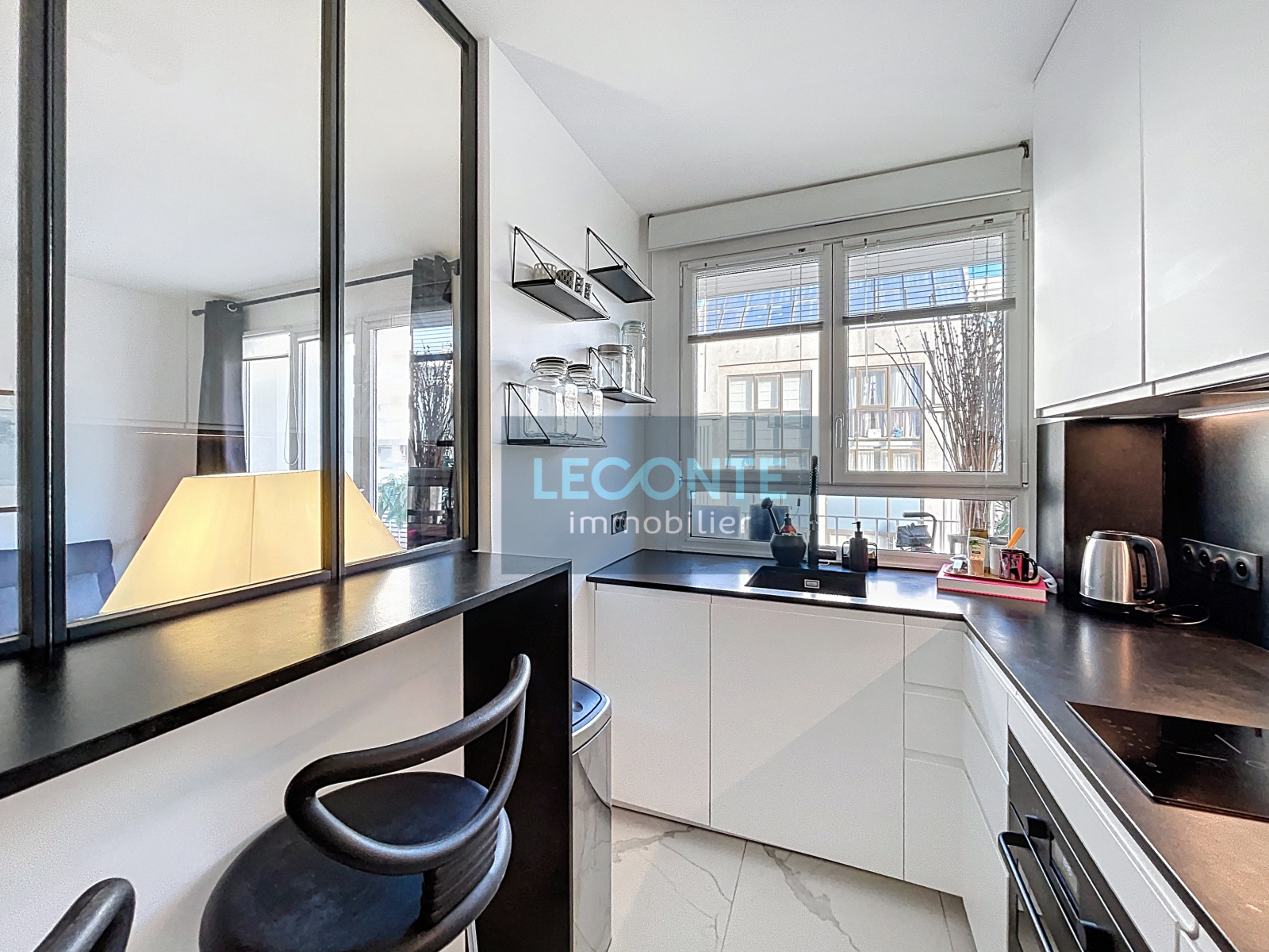 Image_6, Studio, Paris, ref :L10007351