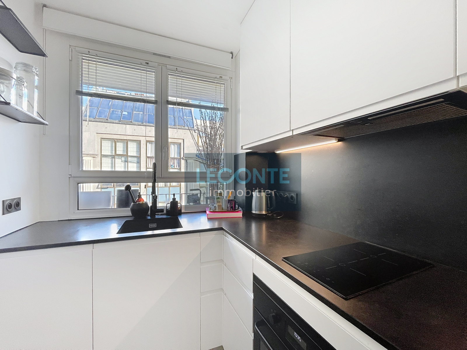 Image_7, Studio, Paris, ref :L10007351