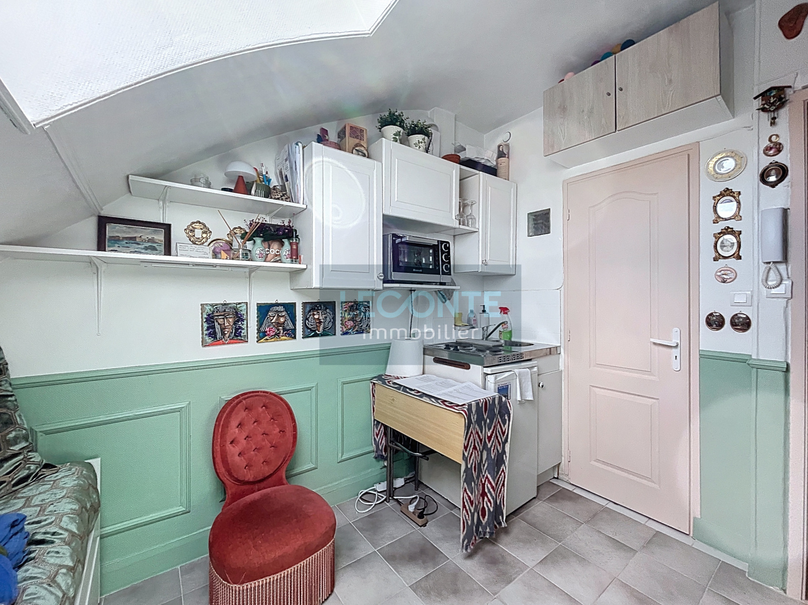 Image_10, Studio, Paris, ref :V10007344