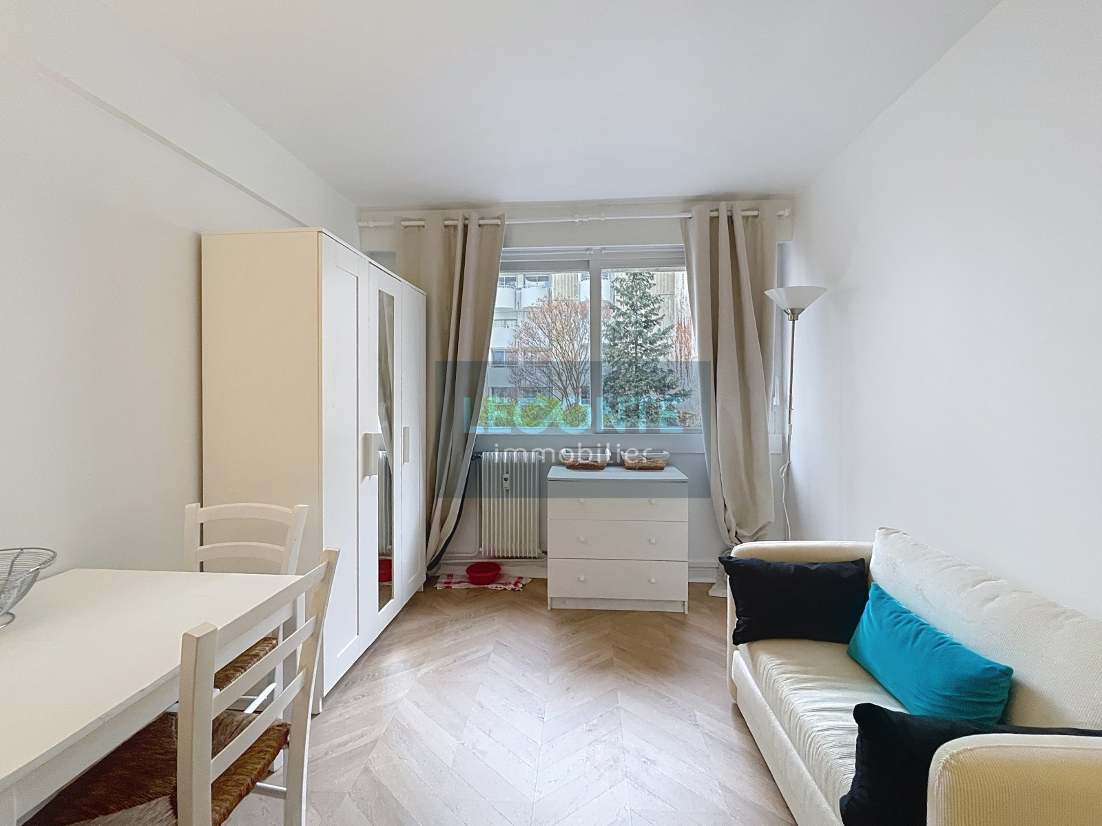 Image_3, Studio, Paris, ref :L10007348